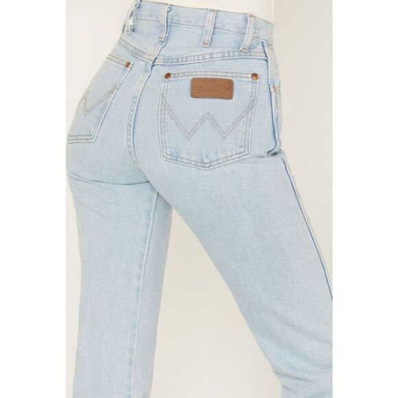 Wrangler 90s Womens Iconic Cowboy Cut Lightwash Jeans Size 11/30 - Picture 1 of 9